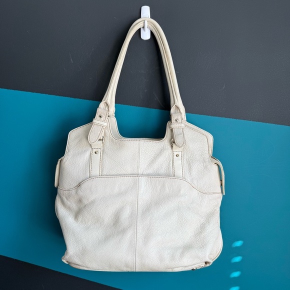 Maxx New York Cream Shoulder Bag - Picture 4 of 13
